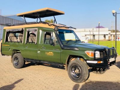 Tanzania Landcruiser13
