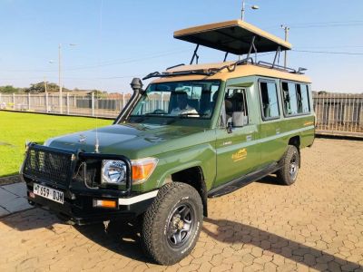 Tanzania Landcruiser2