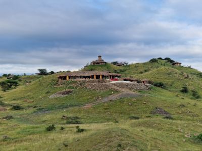 Originalmaasailodgel9