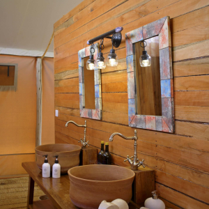 Badezimmer Ndovu Tented Lodge