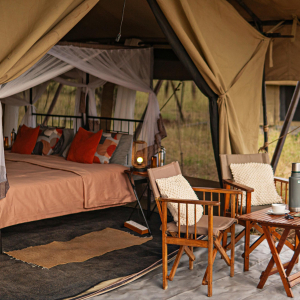 Zelt mit Sitzgelegenheit