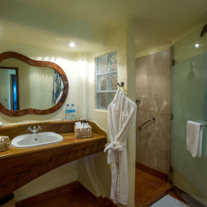 Badezimmer mit Dusche