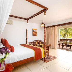 Luxurious Rooms mit Doppelbett und Terrasse