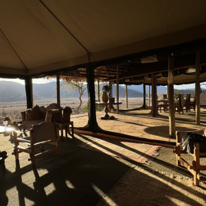 Terrasse & Lounge mit Ausblick auf die Landschaft