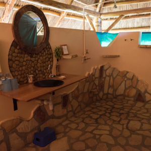 Dusche & Waschbecken