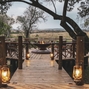 Feuerstelle mit Sitzplätzen