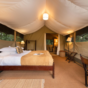 Zelt 1 mit Doppelbett