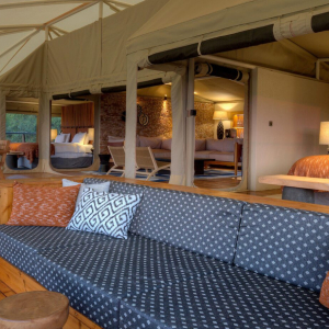 private Lounge und Doppelbett