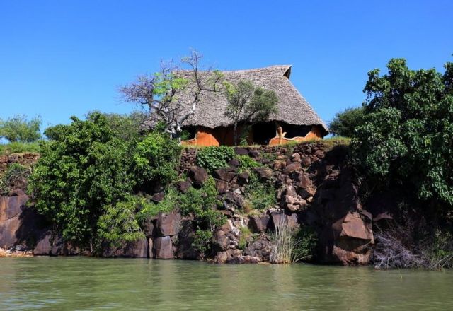 Tumbili Cliff Lodge